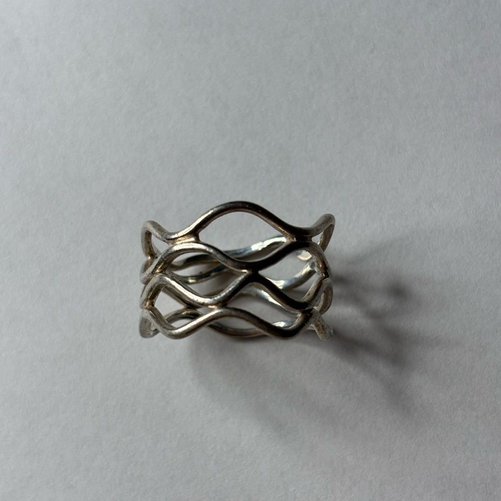 Elegant Silver Wave Ring